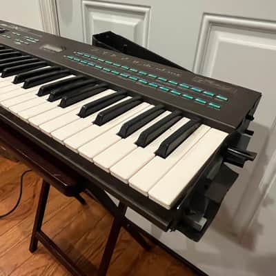 Yamaha DX21 Vintage FM Synthesizer 1980s - For Parts/Repair image 6