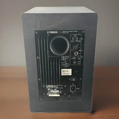 Yamaha HS8 8-Inch 120W Powered Studio Monitor (Single) - Black image 5