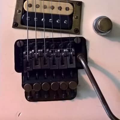 Kramer Baretta 1985 3 pickups image 3