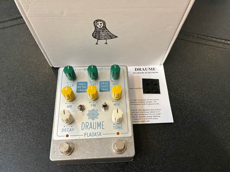 Pladask Elektrisk Draume V2