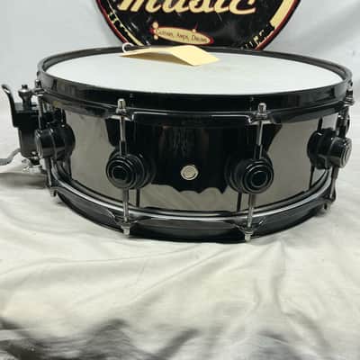 DW Drum Workshop 14x5.5 Nickel Over Brass Snare Drum image 4