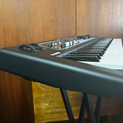 Yamaha CK61 61-key Stage Piano w/ box image 5