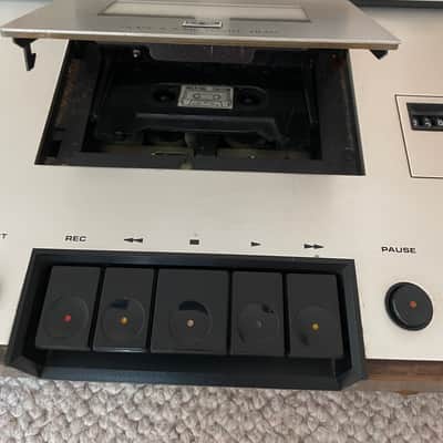 Immagine Vintage Akai GXC-310D Cassette Deck Bundle – Lights Up / Motor Runs (As-Is / For Parts or Repair) - 10