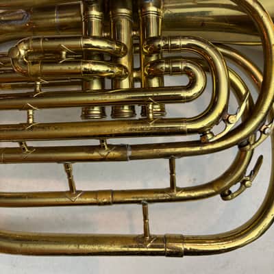 King 1122 Mellophone / Marching French Horn c.1980 w/ Anvil Flight Case – Good Playing Condition image 13