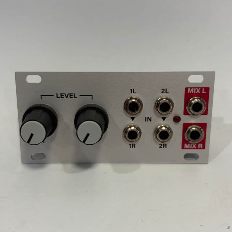 Intellijel Stereo Mixer 1U