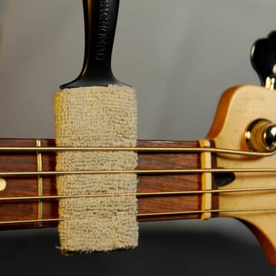 Music Nomad The Nomad Tool - All in 1 String, Body & Hardware Cleaning Tool image 3