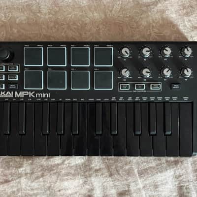 Akai MPK Mini MKII 25-Key MIDI Controller 2014 - Present - Black with Black Keys image 2