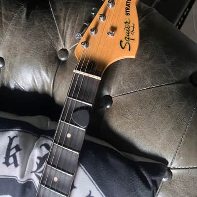 Squier Vintage Modified scalloped image 2