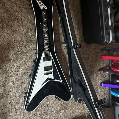Jackson Pro Series Matt Tuck Signature Rhoads 2009 - 2010 - Snow White with Black Bevels image 13