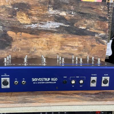 SKRYDSTRUP R&D SC1 System MIDI Controller Pedalboard - Blue image 6