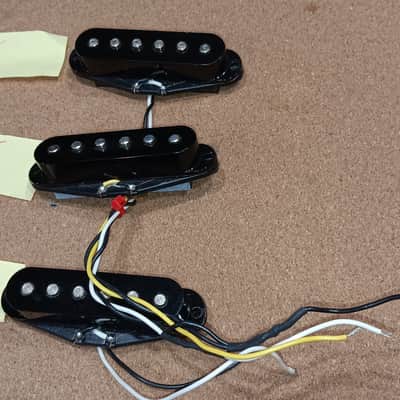 Fender Squire Buddy Guy Pickups image 7