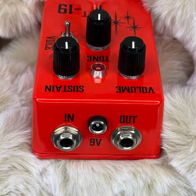 Toketone+ Skreddy Pedals P-19 pedal clone 2025 - Red image 3
