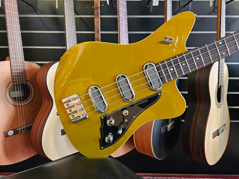 Duesenberg Triton Bass, Gold Top + Hardcase image 1