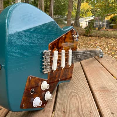 Brynmawr Custom Guitars Asym 2022 - Present - Aquamarine Nitro image 10