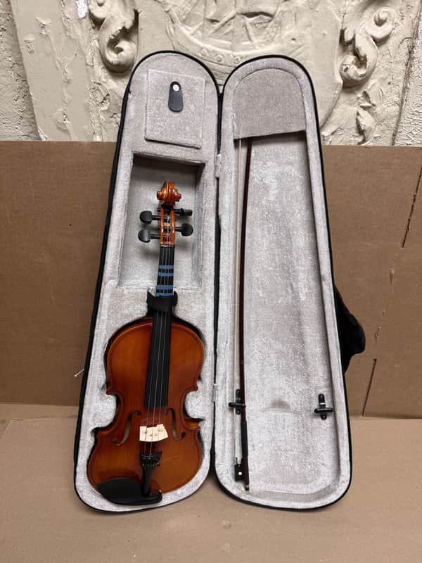 Unbranded 4/4 Full Size Violin Outfit – Used, Good Condition w/ Bow & Case image 1