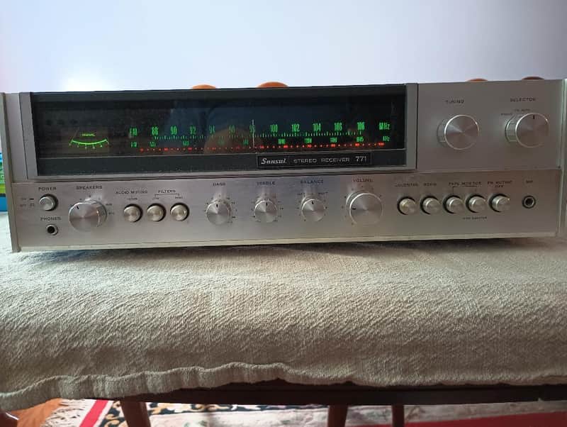 Sansui 771 receiver in excellent condition, serviced - 1970's image 1