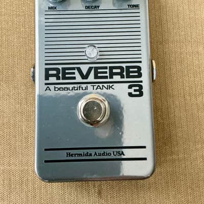 Hermida Audio Reverb 3 by Lovepedal 3-Knob - Silver image 2