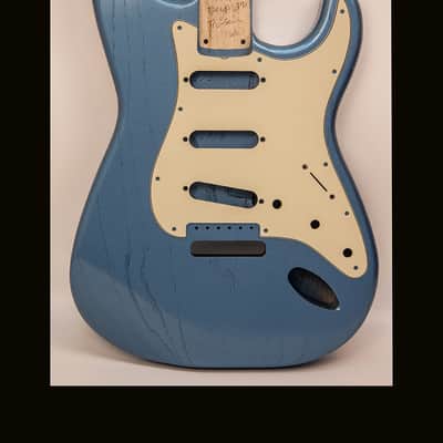 Guitar Mill S-Style Body / 1 Piece Swamp Ash / 3 lbs. 2 oz.  / Nitrocellulose TruGrain™ 'Lake Placid Blue' / Closet Clean (#GIN-4010) image 1