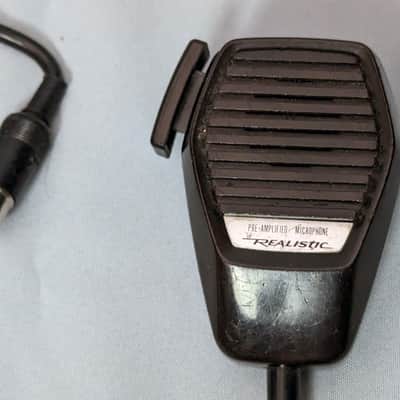 Vintage Realistic 21-1171 Pre-Amplified Dynamic Microphone image 3