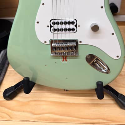 Squier Tom DeLonge Stratocaster 2001 - 2003 - Green image 2