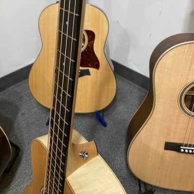Taylor GS Mini-e Maple Electro-Acoustic Bass image 12