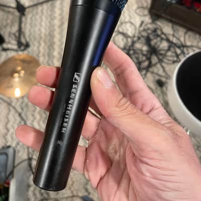 Sennheiser e935 Handheld Cardioid Dynamic Vocal Microphone 2003 - Present - Black