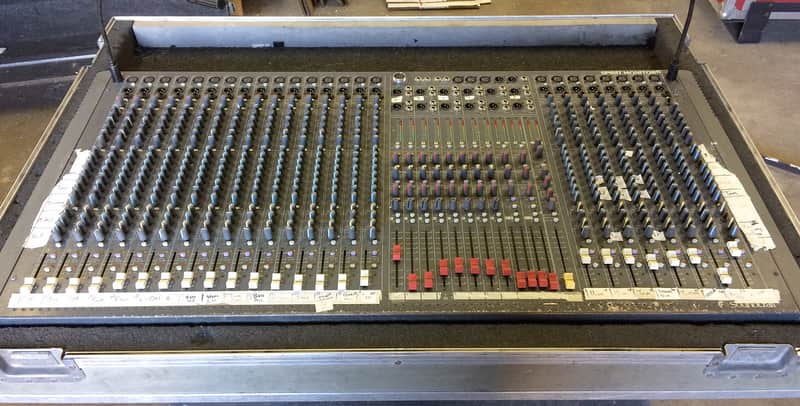 Soundcraft Sprit Monitor 2 24x12 Monitor Mixer image 1