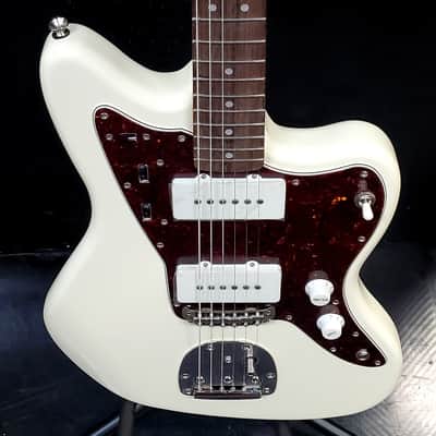 Squier Classic Vibe '60s Jazzmaster - Olympic White w/FREE Pro Set Up image 4