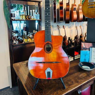 Eastman DM2/v 2025 - Antique Varnish image 1