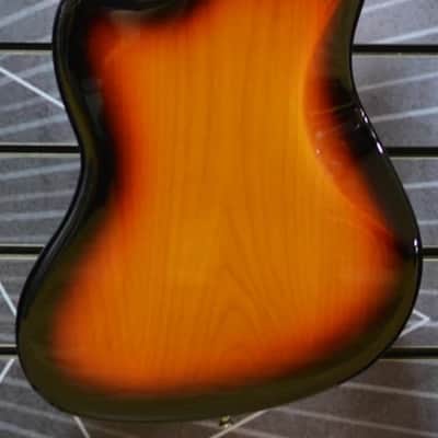 Fender Kurt Cobain Jaguar, 3-Colour Sunburst, Rosewood - Incl Hard Case image 7