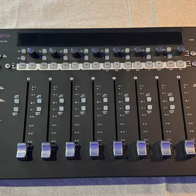 Avid Artist Mix - Gearspace