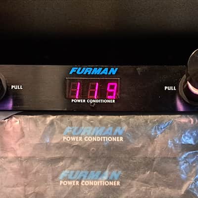 Furman M-8D Power Distribution & Conditioner image 1