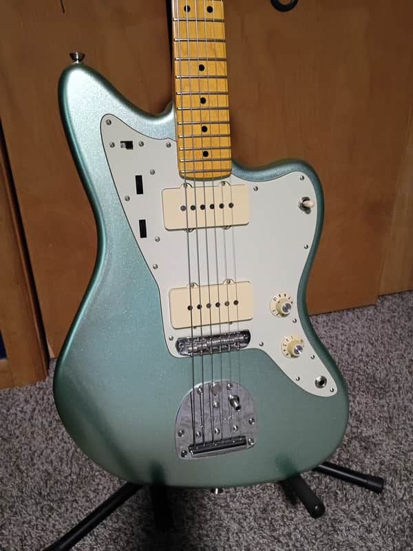 Fender American Professional II Jazzmaster with Maple Fretboard 2020 - Present - Mystic Surf Green
