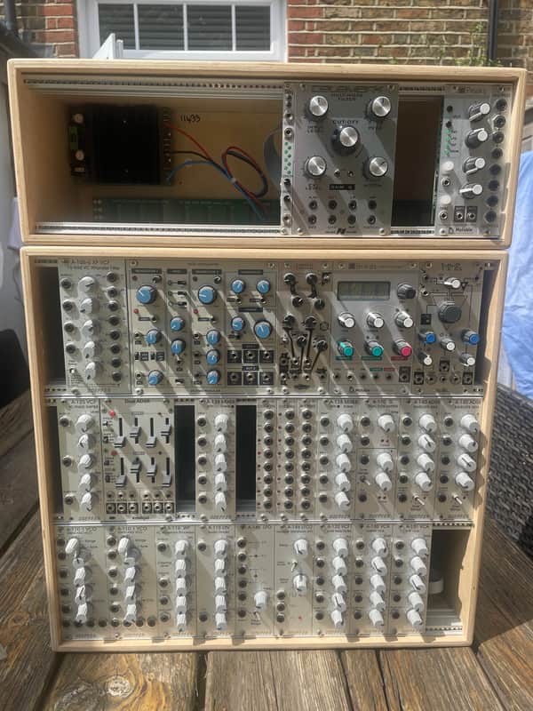 Make noise, Doepfer, analogue solutions, intelligel, mutable instruments. Sputnik, noise engineering Modular system 2018 image 1