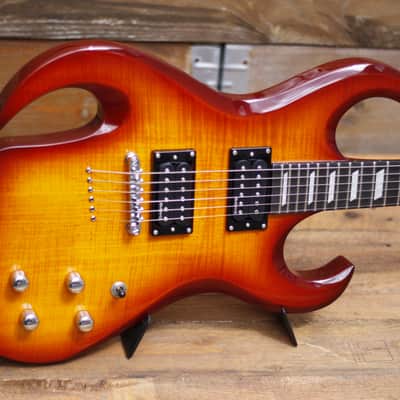The Alternative Guitar Company Smiling Bull 2000s - Cherry Burst image 3