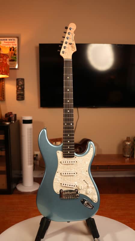 2001 G&L Legacy USA - Lake Placid Blue Metallic image 1