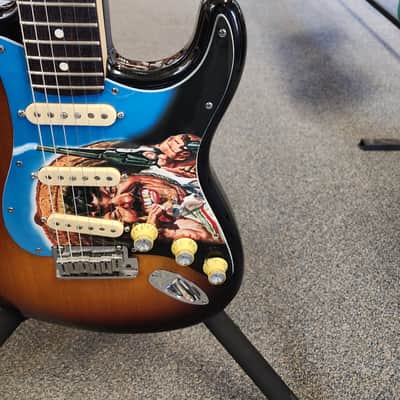 Used 2004 Fender American Stratocaster w/ Virgil Arlo Pickups and Upgrades - Sunburst w/ Case image 3