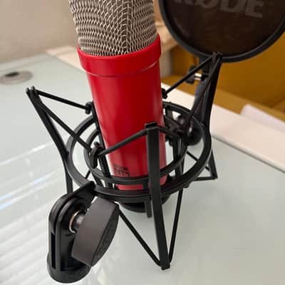 RODE NT-1 KIT with Shockmount and Pop Filter red image 1