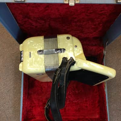 Petosa 1956 Petite Accordion with Original Case Made in Italy image 10
