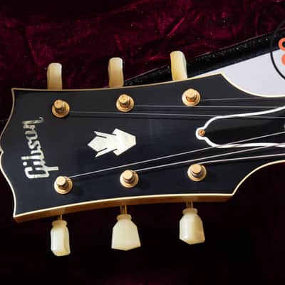 2019 Gibson Custom Shop Chuck Berry Signature ’55 ES-350T – 1 of 55, COA & Case image 3
