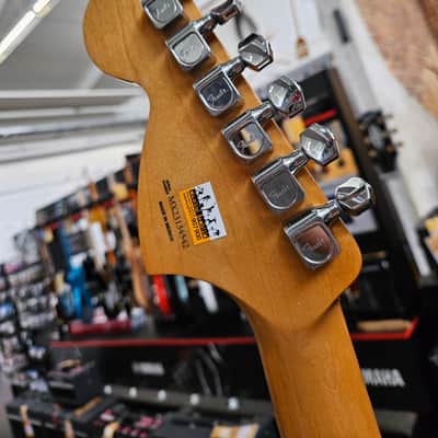 Fender Vintera II 's 70s Deluxe Telecaster Surf Green image 3