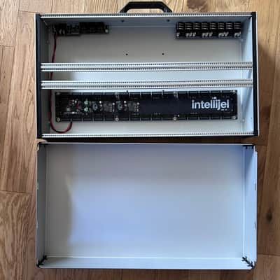 Intellijel 7U Gen 2 104 hp Performance Case silver Eurorack image 1