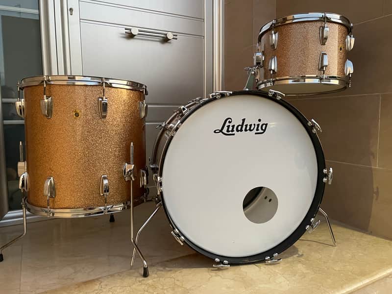 Ludwig Super Classic 1966 - Champagne Sparkle | Vintage USA | 3-ply Mahogany | Impecable image 1