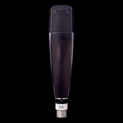 Sennheiser MD 421-II Dynamic Cardioid Studio Microphone image 5
