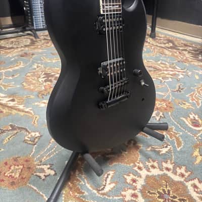 ESP LTD Viper-1000 Baritone 2022 - Present - Black Satin image 2