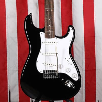 Squier Affinity Stratocaster Pack with Mustang Micro Amp - Black image 2