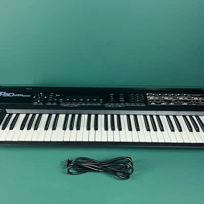 Roland D-50 61-Key Linear Synthesizer 1987 - 1992 - Black