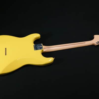 MINT Fender Limited Edition Tom Delonge Stratocaster, Rosewood Fingerboard, Graffiti Yellow 466 image 4