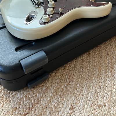 Fender American Elite Stratocaster 2015 - Olympic Pearl image 15