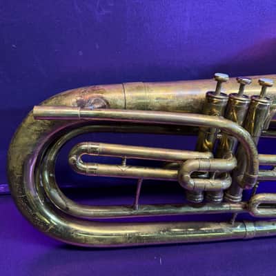 King 1124 Bb Marching Baritone - Lacquer image 2
